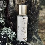 عطر ادکلن لدر کلاک آلکمیست - Leather Cloak Alchemist - بررسی، قیمت و خرید