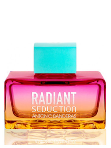 عطر ادکلن رادیانت سداکشن بلو فور وومن آنتونیو باندراس - Radiant Seduction Blue For Women Antonio Banderas - بررسی، قیمت و خرید