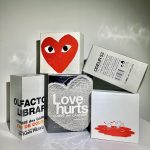عطر ادکلن کومه د گارسون پلی کام دگارسون - Comme des Garcons Play Comme des Garcons - بررسی، قیمت و خرید