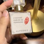 عطر ادکلن لستوار اوبلیه دو دون‌هوآنگ اوفوری - L'Histoire Oubliée De Dunhuang Auphorie - بررسی، قیمت و خرید