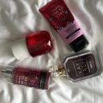 عطر ادکلن استرابری پاند کیک بَث اَند بادی وُرکس - Strawberry Pound Cake Bath & Body Works - بررسی، قیمت و خرید