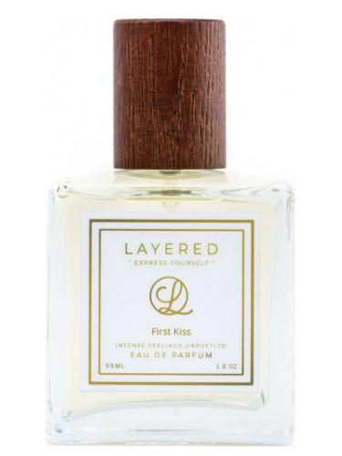 عطر ادکلن فرست کیس بی لِیِرِد - First Kiss Be Layered - بررسی، قیمت و خرید