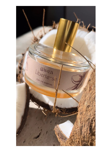 عطر ادکلن لیبرته‌سه گاوا پرفیومز - Liberte-se Gávea Perfumes - بررسی، قیمت و خرید