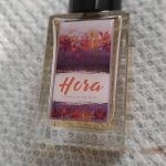 عطر ادکلن هُرا اِسَنس دِ رومانی - Hora Essence de Roumanie - بررسی، قیمت و خرید