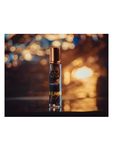 عطر ادکلن کاخ مرمر گایا پرفیوم - Kākh-e Marmar Gaia Parfums - بررسی، قیمت و خرید