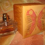 عطر ادکلن گلم‌استون آگات دزینتارس - Glamstone Agate Dzintars - بررسی، قیمت و خرید