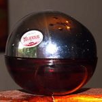 عطر ادکلن دی‌کی‌ان‌وای رد دلیشز من دانا کارن - DKNY Red Delicious Men Donna Karan - بررسی، قیمت و خرید