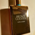 عطر ادکلن برنز گادس او دو پرفیوم اِستِه لادِر - Bronze Goddess Eau de Parfum Estée Lauder - بررسی، قیمت و خرید