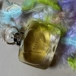 عطر ادکلن بیوتیفول بل استی لودر - Beautiful Belle Estée Lauder - بررسی، قیمت و خرید