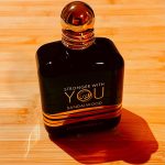 عطر ادکلن استرانگر ویت یو سَندَل‌وود جورجیو آرمانی - Stronger With You Sandalwood Giorgio Armani - بررسی، قیمت و خرید