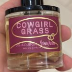 عطر ادکلن کاؤگرل گرس دی‌اس اند دورگا - Cowgirl Grass DS&Durga - بررسی، قیمت و خرید