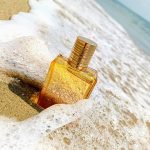 عطر ادکلن برنز گادس او فرش اسکین سنت دو هزار و پانزده استی لادر - Bronze Goddess Eau Fraiche Skinscent 2015 Estée Lauder - بررسی، قیمت و خرید