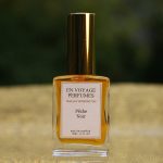 عطر ادکلن پش نوآر اِن وَیِج پِرفیومز - Peche noir En Voyage Perfumes - بررسی، قیمت و خرید