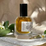 عطر ادکلن سانگ آو سولومون هوزانا آرما - Song of Solomon Hosanna Aroma - بررسی، قیمت و خرید