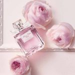 عطر ادکلن میس دیور چری بلومینگ بوکه ۲۰۱۱ دیور - Miss Dior Cherie Blooming Bouquet 2011 Dior - بررسی، قیمت و خرید