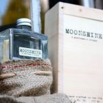 عطر ادکلن مون‌شاین اِ جنتلمنز کُلُن ایست وست باتلرز - Moonshine A Gentleman's Cologne EastWest Bottlers - بررسی، قیمت و خرید