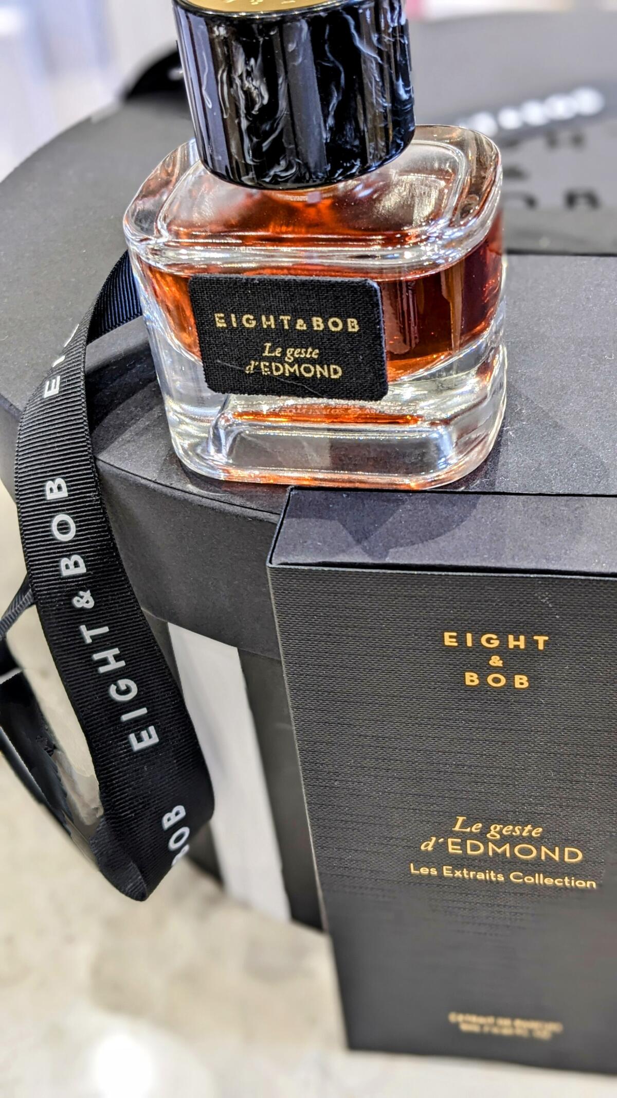 عطر ادکلن له ژست ادارموند ایت اند باب - Le Geste d'Edmond EIGHT & BOB - بررسی، قیمت و خرید