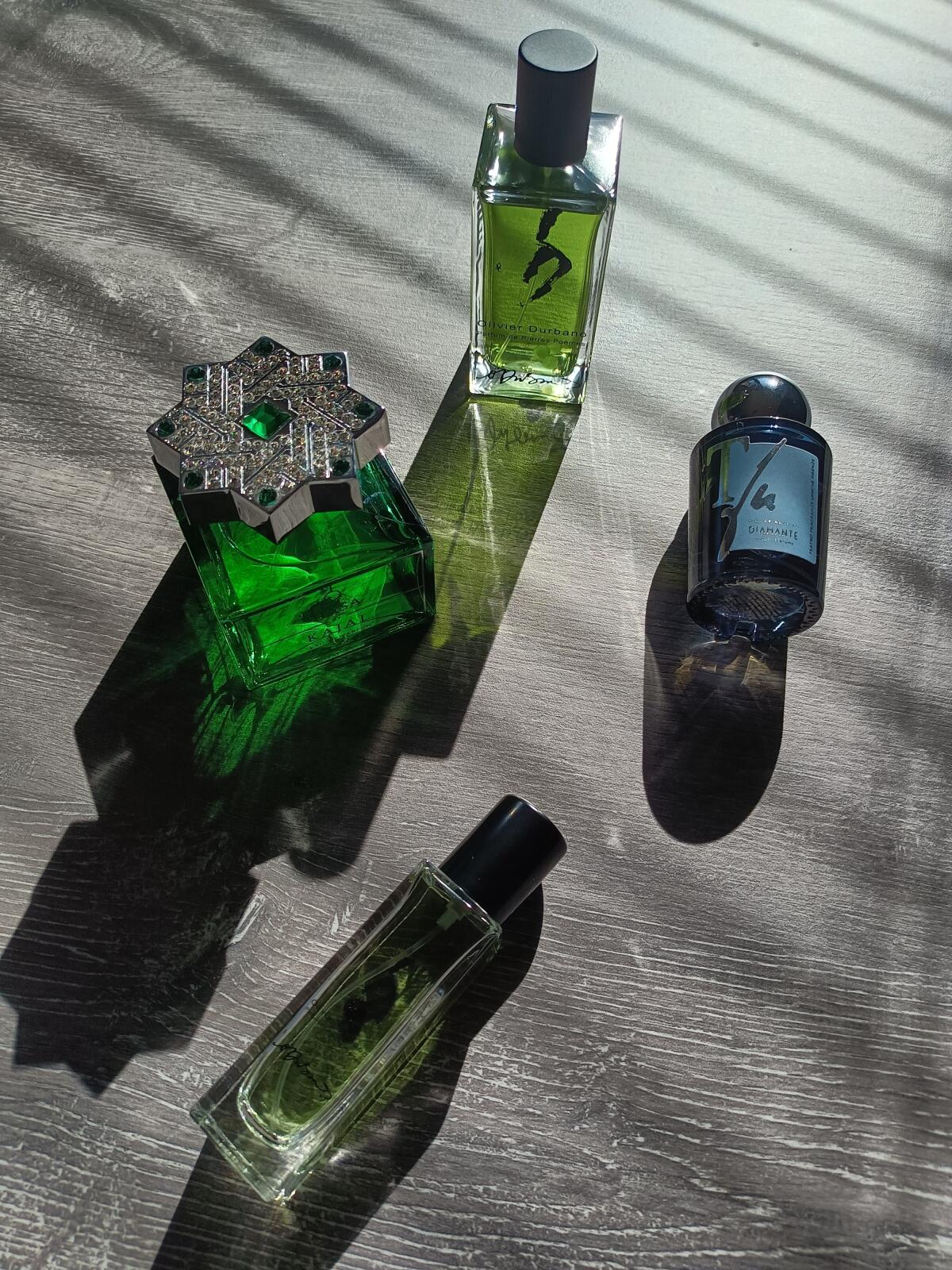 عطر ادکلن بلک تورمالین اولیویه دوربانو - Black Tourmaline Olivier Durbano - بررسی، قیمت و خرید