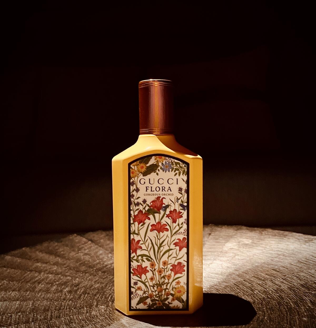 عطر ادکلن فلورا گورجس ارکید گوچی - Flora Gorgeous Orchid Gucci - بررسی، قیمت و خرید