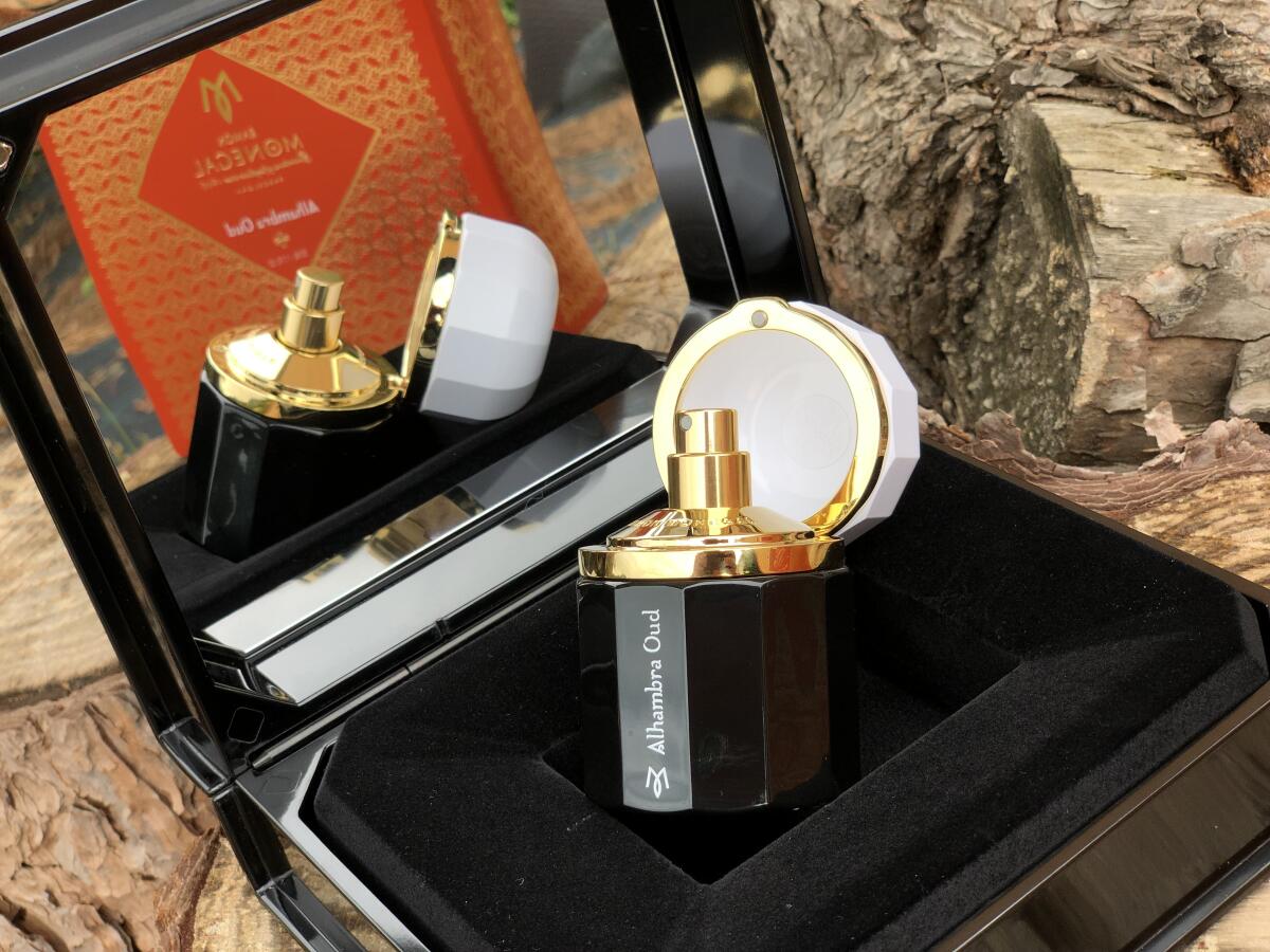 عطر ادکلن الحمراء عود رامون مونگال - Alhambra Oud Ramon Monegal - بررسی، قیمت و خرید