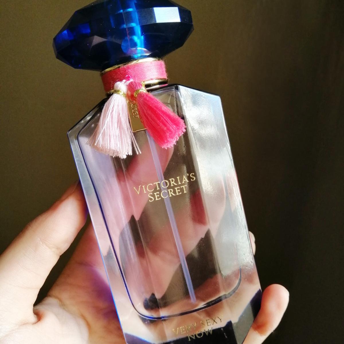عطر ادکلن وری سـِ..کسی نو 2016 ویکتوریا سیکرت - Very Se..xy Now 2016 Victoria's Secret - بررسی، قیمت و خرید