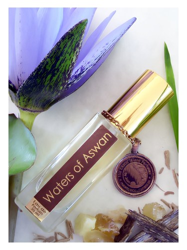عطر ادکلن واترز آسوآن دی اگزاتیک آیلند پرفیومر - Waters of Aswan The Exotic Island Perfumer - بررسی، قیمت و خرید