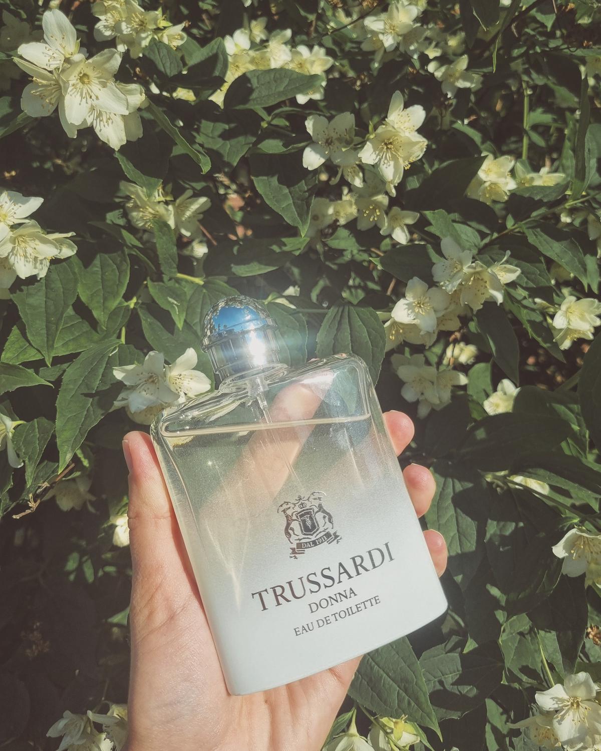 عطر ادکلن تروساردی دونا ادو تویلت تروساردی - Trussardi Donna Eau de Toilette Trussardi - بررسی، قیمت و خرید