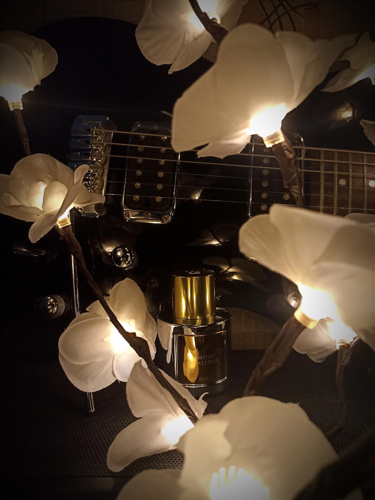 عطر ادکلن متالیک تام فورد - Metallique Tom Ford - بررسی، قیمت و خرید