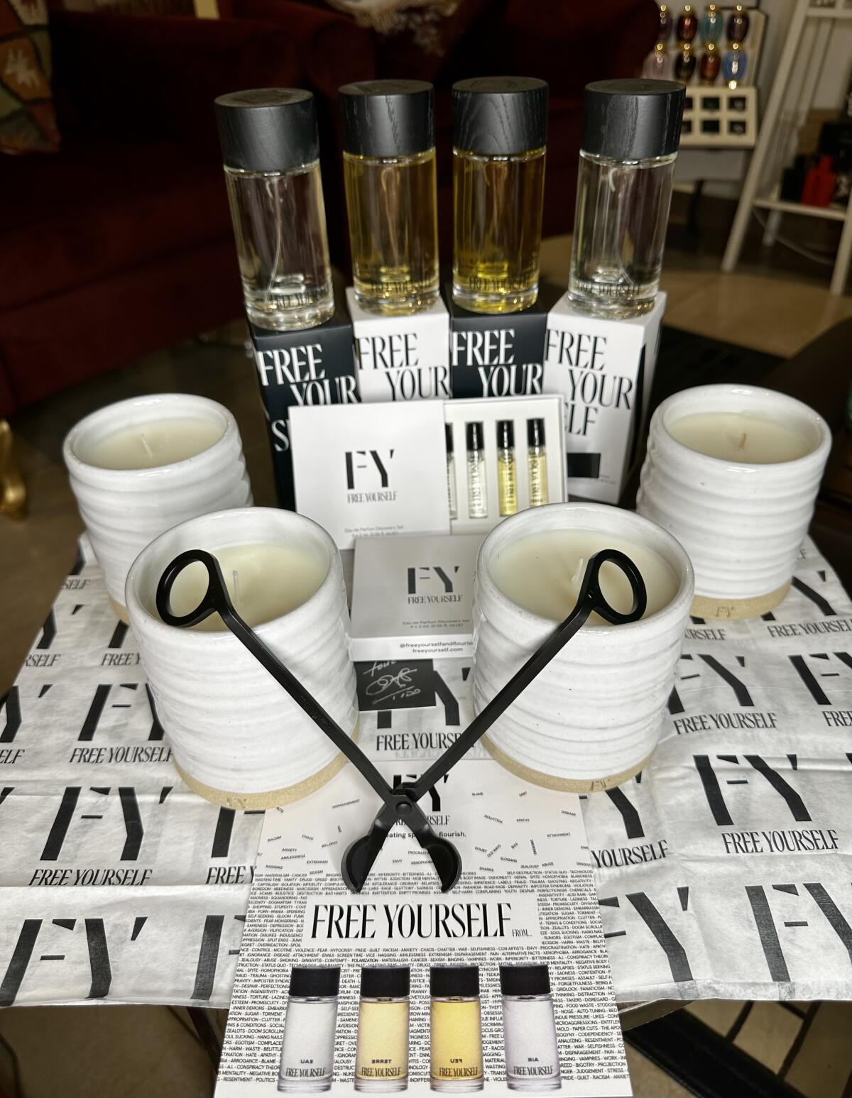 عطر ادکلن اِیر فری یورسل - Air Free Yourself - بررسی، قیمت و خرید