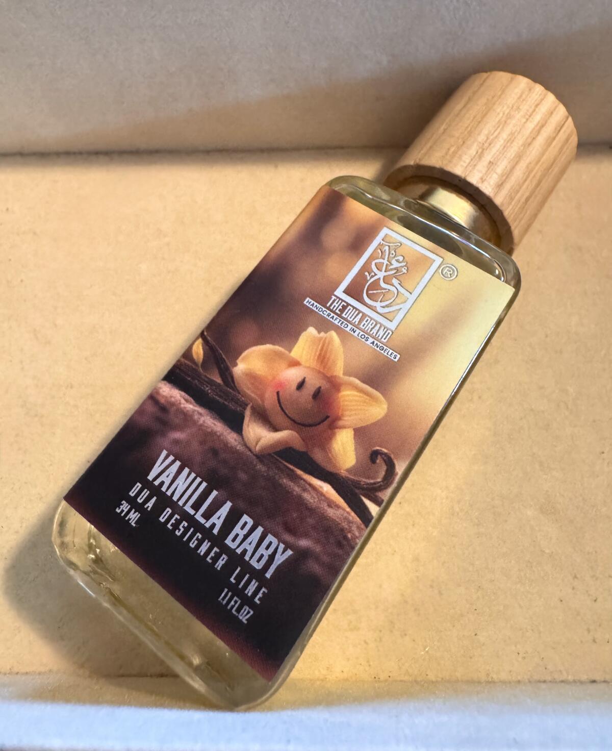 عطر ادکلن ونلا بیبی دُوا برَند - Vanilla Baby The Dua Brand - بررسی، قیمت و خرید