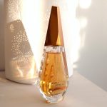 عطر ادکلن آنژ او دیمون لو سیکرت پُئزی دون پارفوم دیور ژیوانشی - Ange ou Demon Le Secret Poesie d’un Parfum d’Hiver Givenchy - بررسی، قیمت و خرید