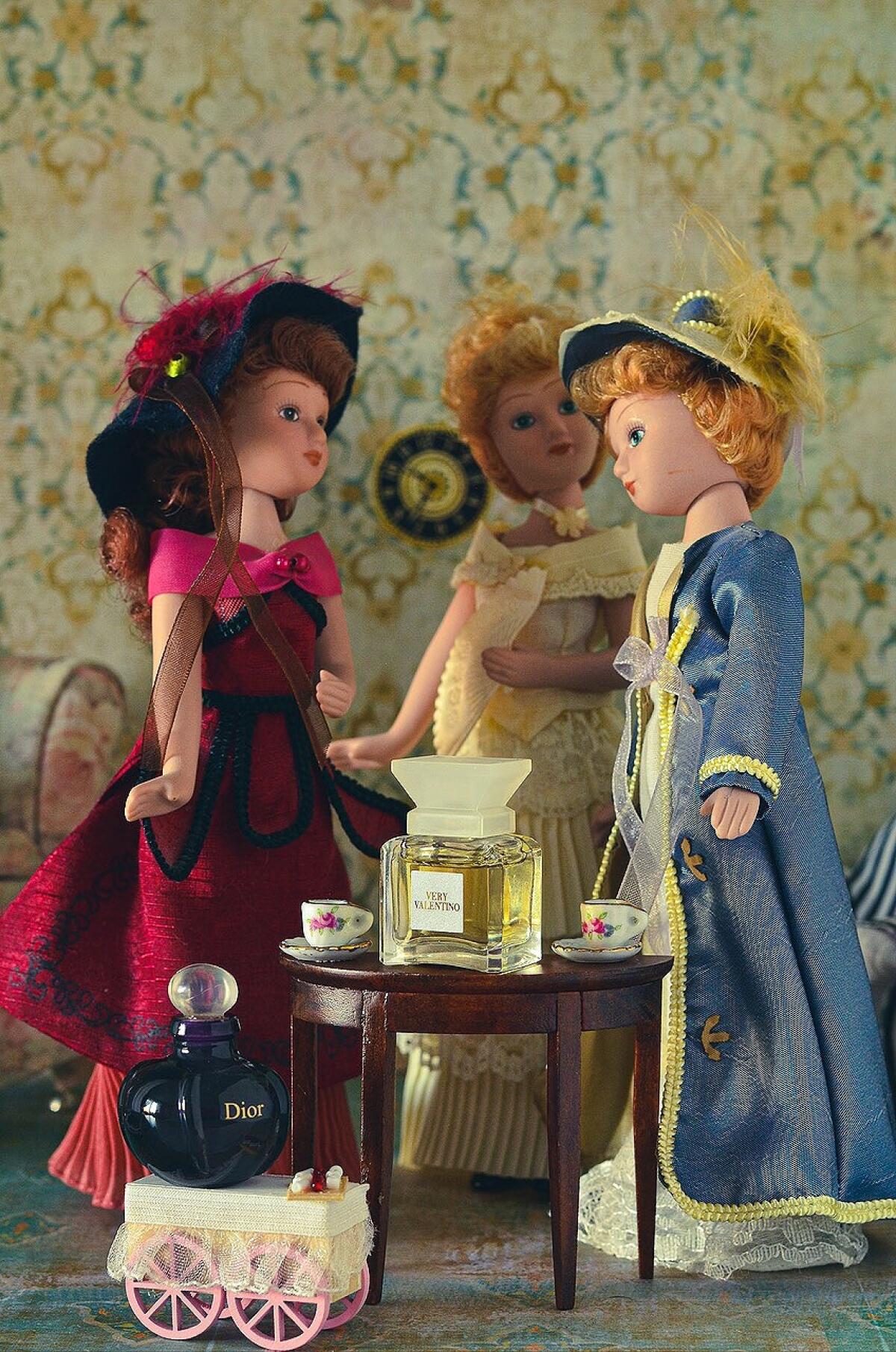 عطر ادکلن وری ولنتینو والنتینو - Very Valentino Valentino - بررسی، قیمت و خرید