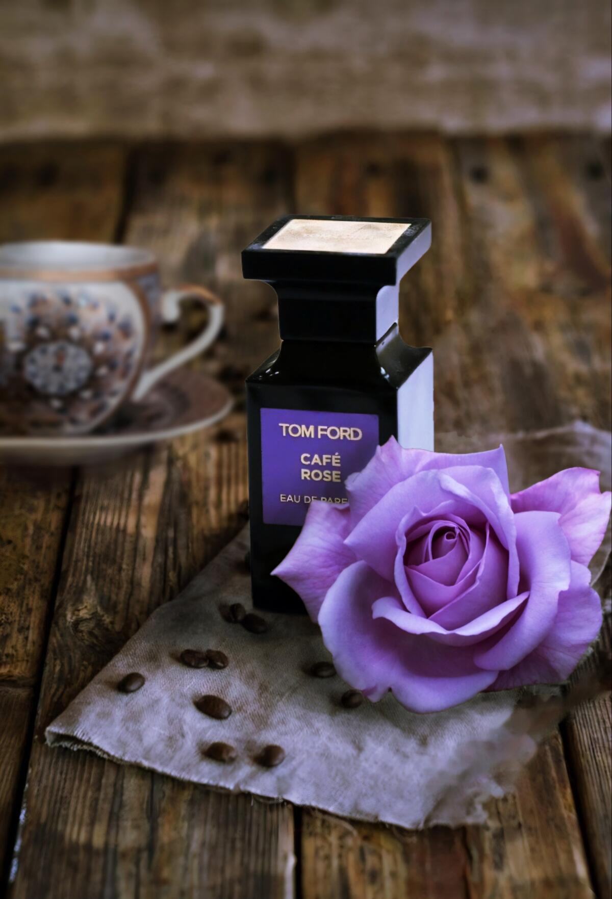 عطر ادکلن کافه رز تام فورد - Café Rose Tom Ford - بررسی، قیمت و خرید