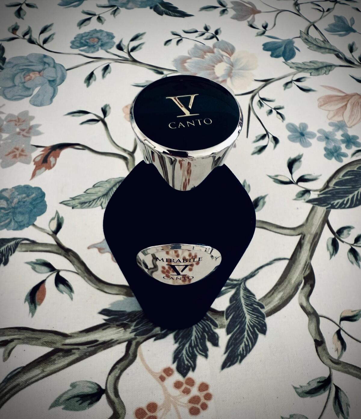 عطر ادکلن میرا‌بیل وی کانتو - Mirabile V Canto - بررسی، قیمت و خرید