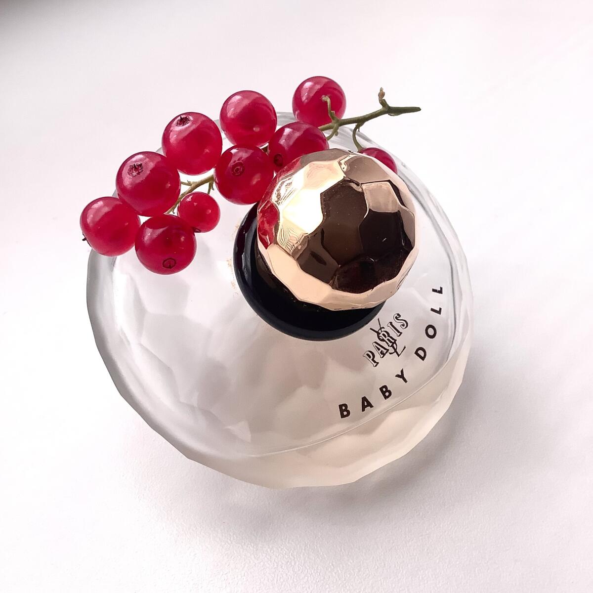 عطر ادکلن بیبی دال ایو سن لوران - Baby Doll Yves Saint Laurent - بررسی، قیمت و خرید
