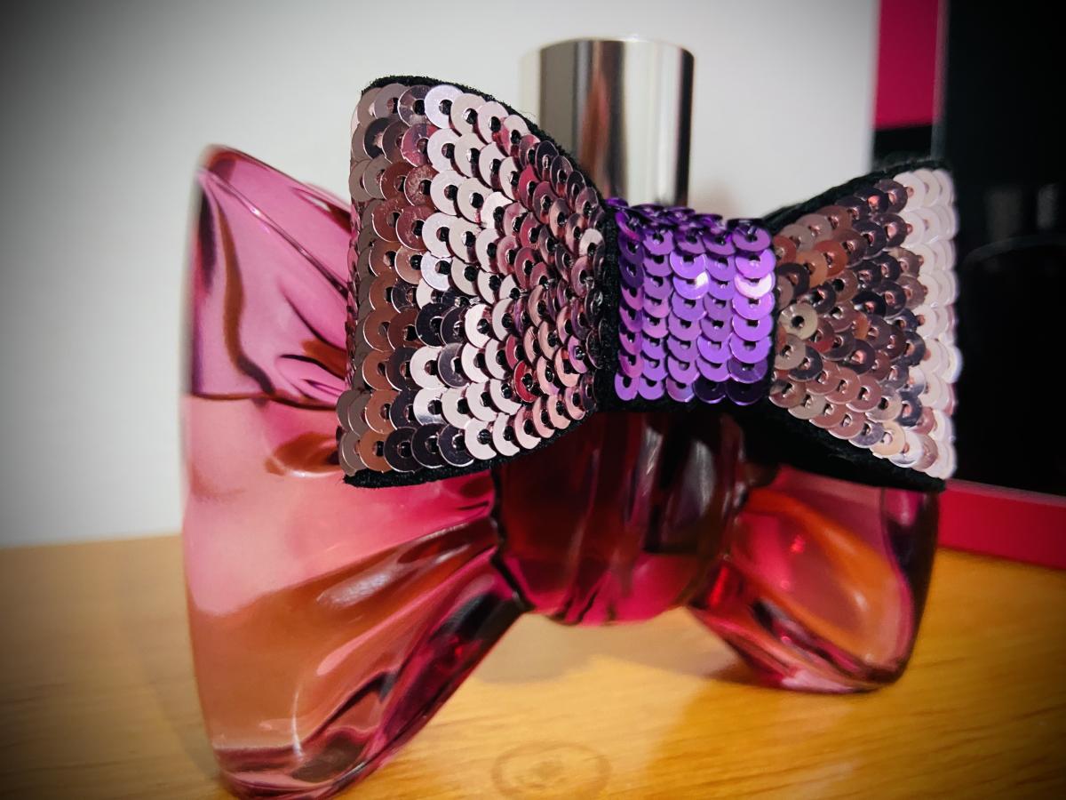 عطر ادکلن بون بون هالیدی لیمیتد ادیشن دوهزار و هفده ویکتور اند رولف - Bonbon Holiday Limited Edition 2017 Viktor&Rolf - بررسی، قیمت و خرید