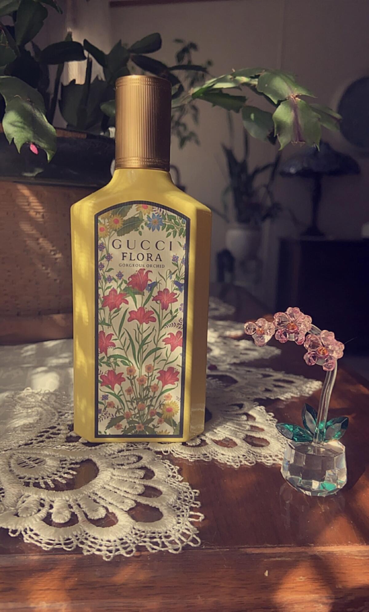 عطر ادکلن فلورا گورجس ارکید گوچی - Flora Gorgeous Orchid Gucci - بررسی، قیمت و خرید
