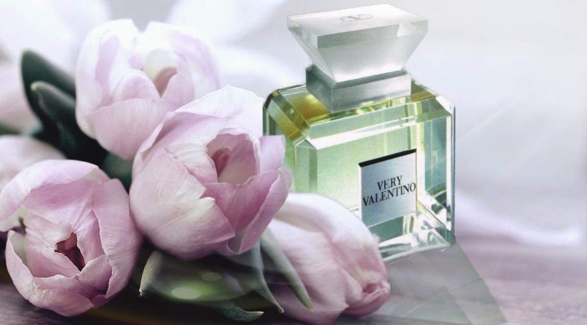 عطر ادکلن وری ولنتینو والنتینو - Very Valentino Valentino - بررسی، قیمت و خرید