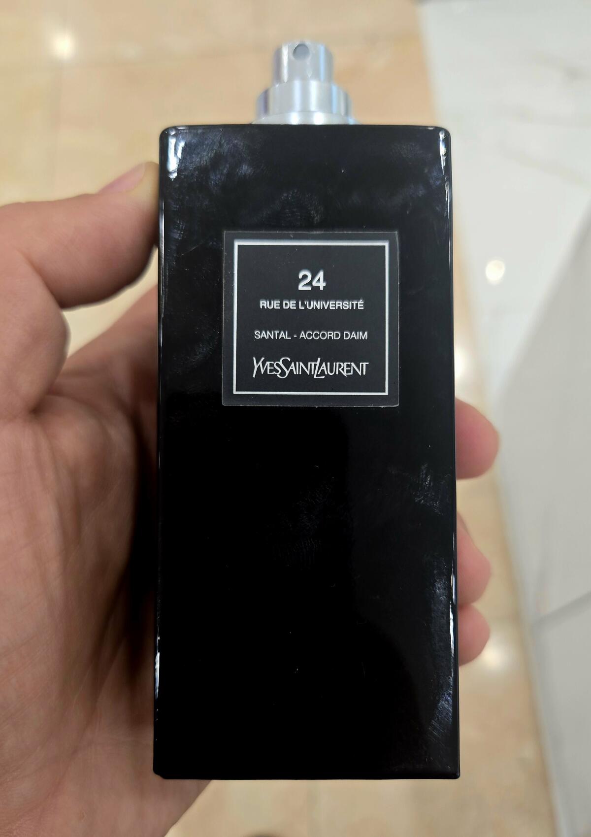 عطر ادکلن بیست و چهار رو دو لونیورسیته ایو سن لورن - 24 rue de l'Université Yves Saint Laurent - بررسی، قیمت و خرید