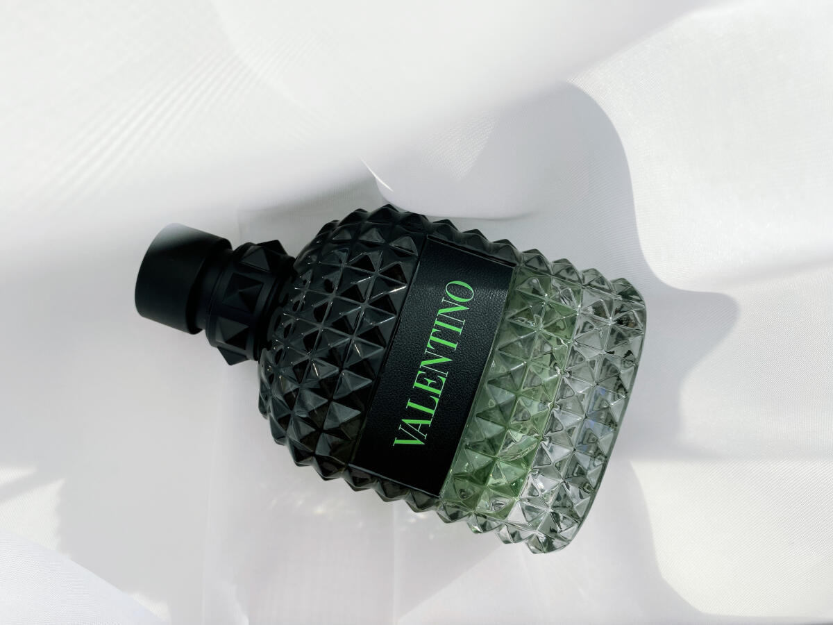 عطر ادکلن والنتینو اومو بورن این روما گرین استراواگانزا والنتینو - Valentino Uomo Born in Roma Green Stravaganza Valentino - بررسی، قیمت و خرید