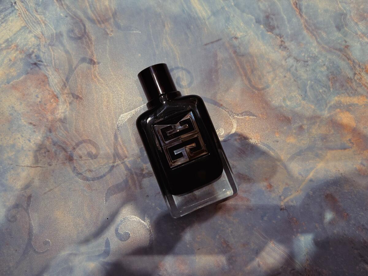 عطر ادکلن جنتلمن سوسایتی ادو پرفیوم اکستریم ژیوانشی - Gentleman Society Eau de Parfum Extrême Givenchy - بررسی، قیمت و خرید