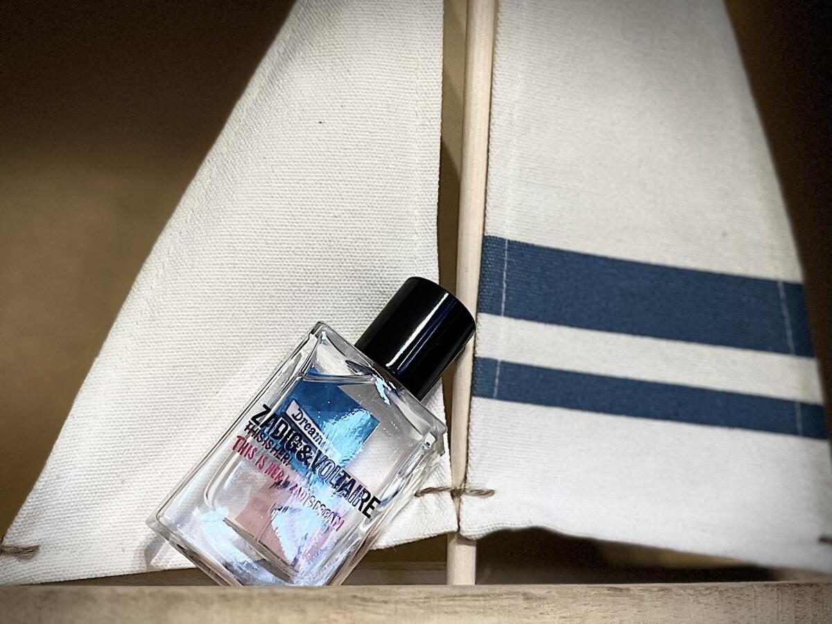 عطر ادکلن دیس ایز هر زدیک دریم زادیک اند وُلتر - This Is Her! Zadig Dream Zadig & Voltaire - بررسی، قیمت و خرید