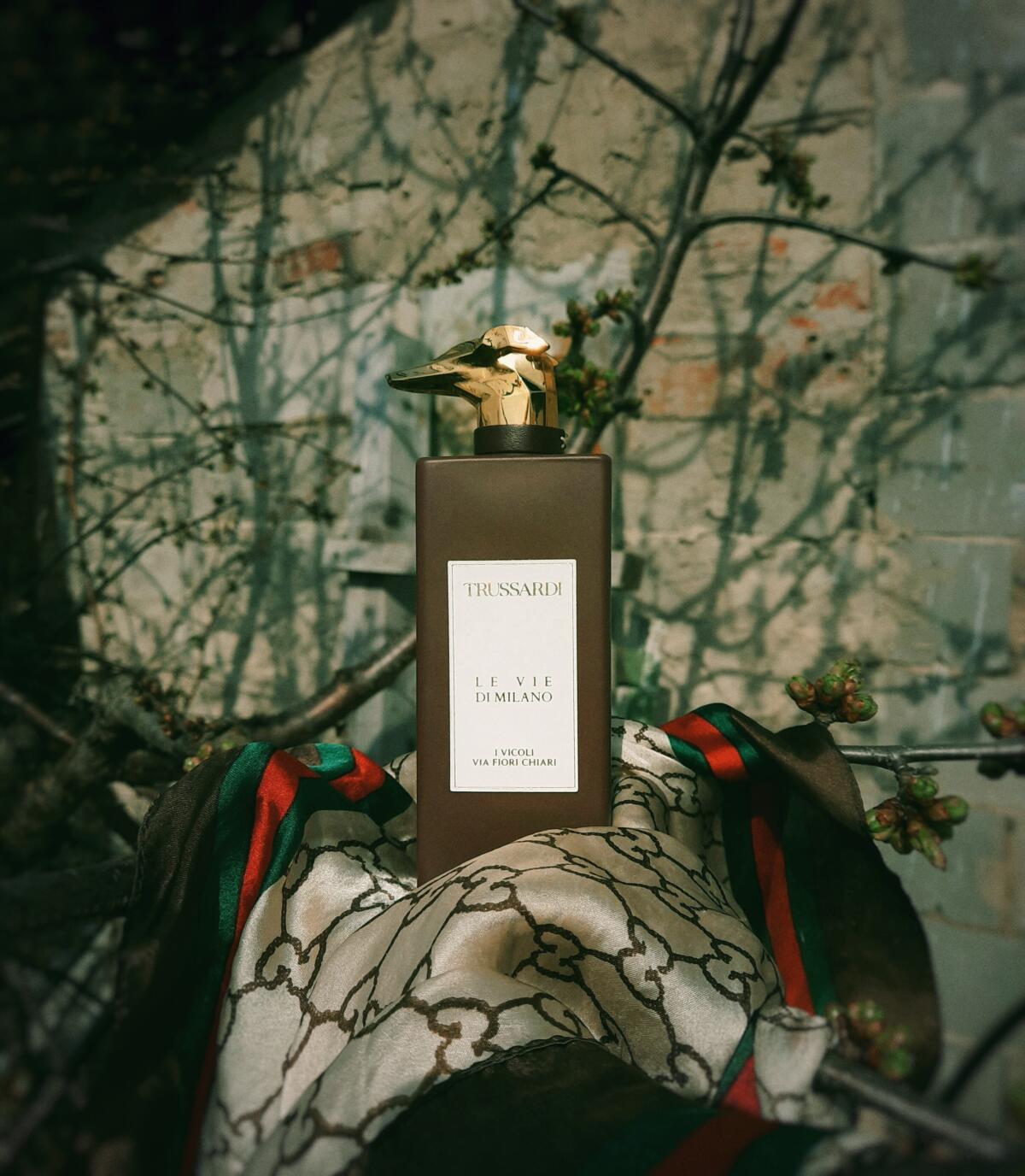 عطر ادکلن آی ویکولی ویا فیوری کیاری تروساردی - I Vicoli Via Fiori Chiari Trussardi - بررسی، قیمت و خرید
