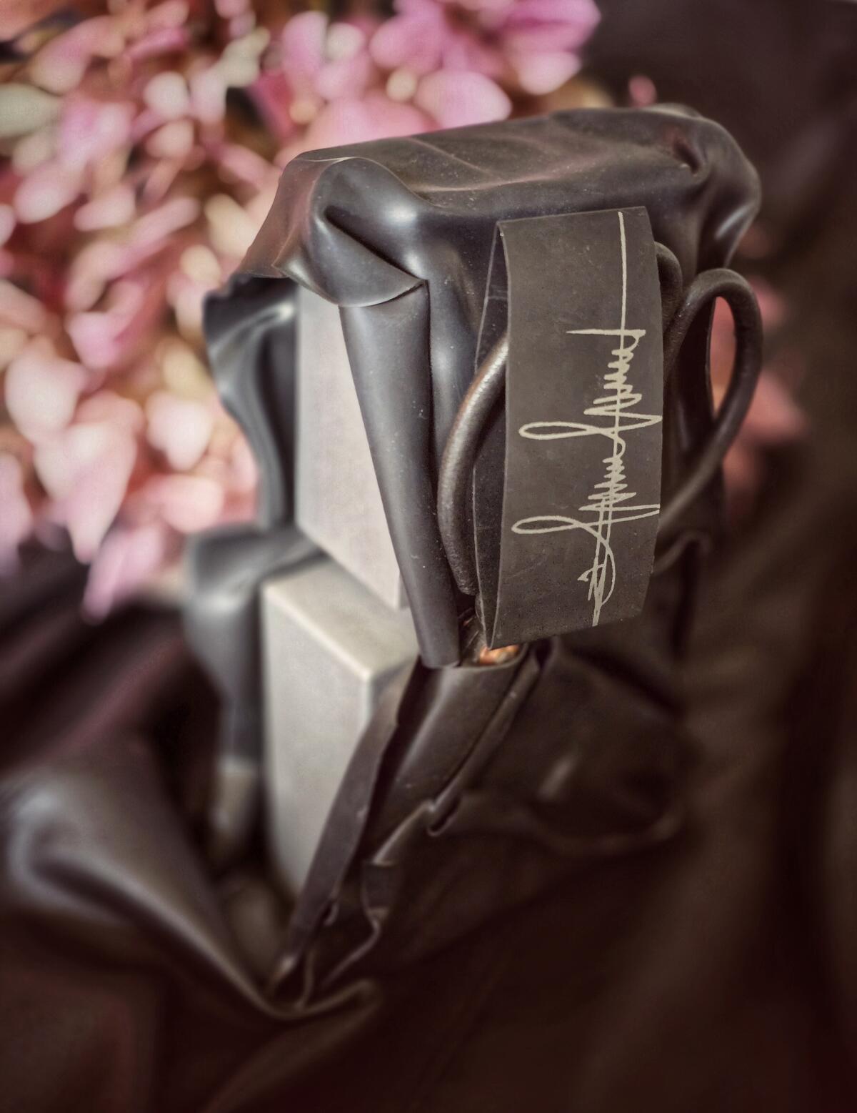 عطر ادکلن نه ال گیورنو نه ال اورا فیلیپو سورسینلی - Né Il Giorno Né L'Ora Filippo Sorcinelli - بررسی، قیمت و خرید