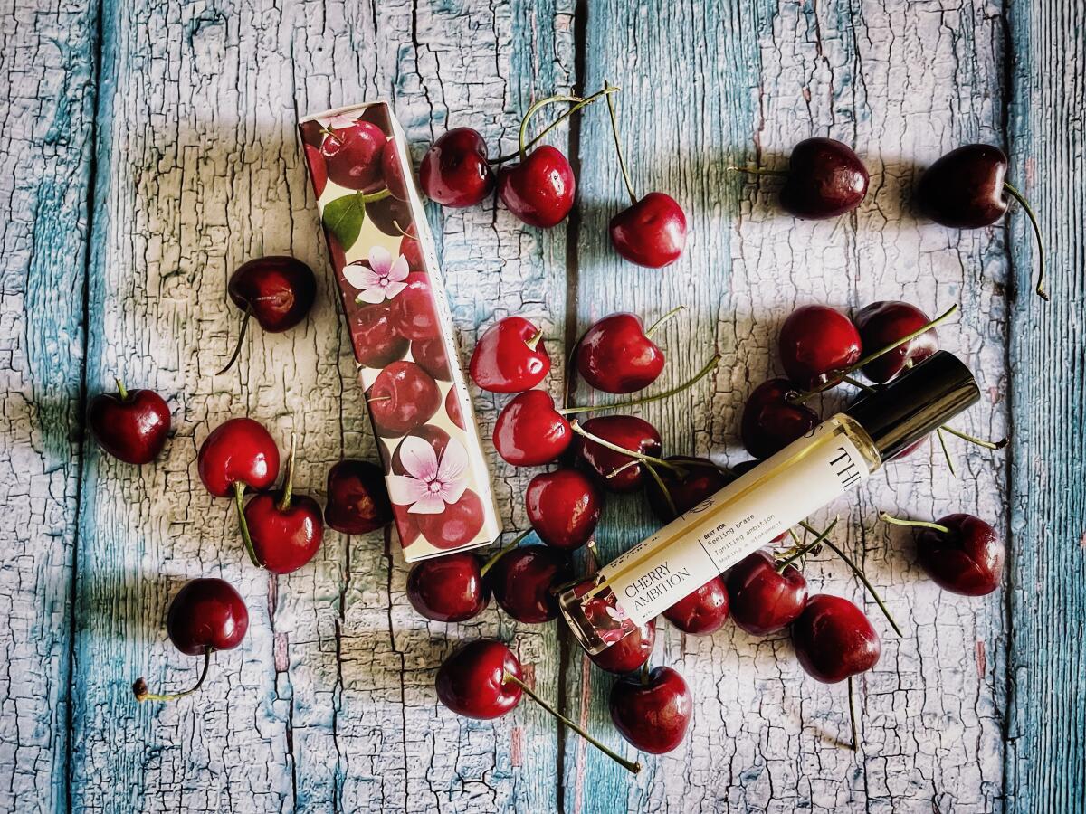 عطر ادکلن چری امبیشن د سون ویرچوز - Cherry Ambition The 7 Virtues - بررسی، قیمت و خرید