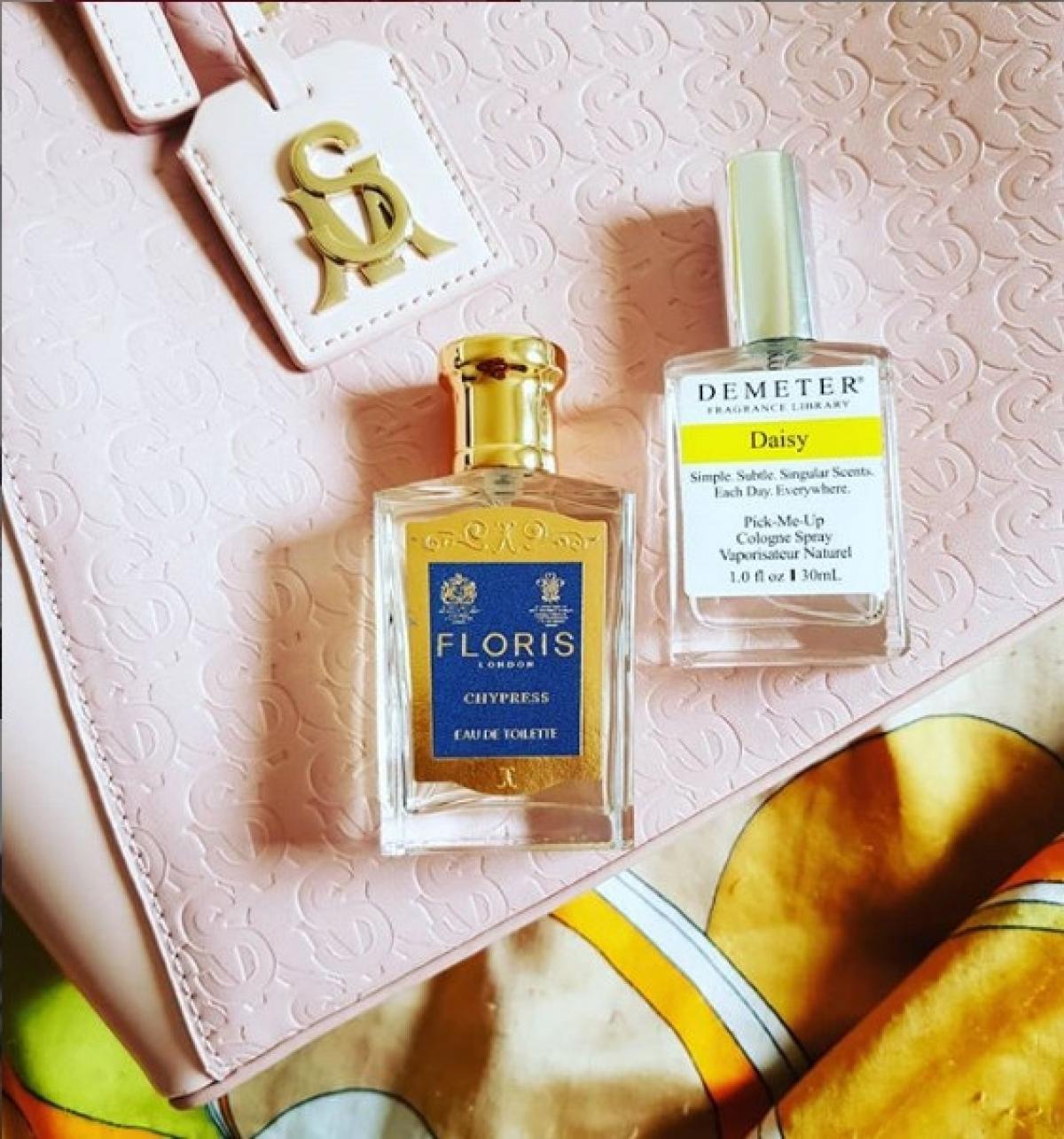 عطر ادکلن دِیزی دیمیتر فراگرنس - Daisy Demeter Fragrance - بررسی، قیمت و خرید