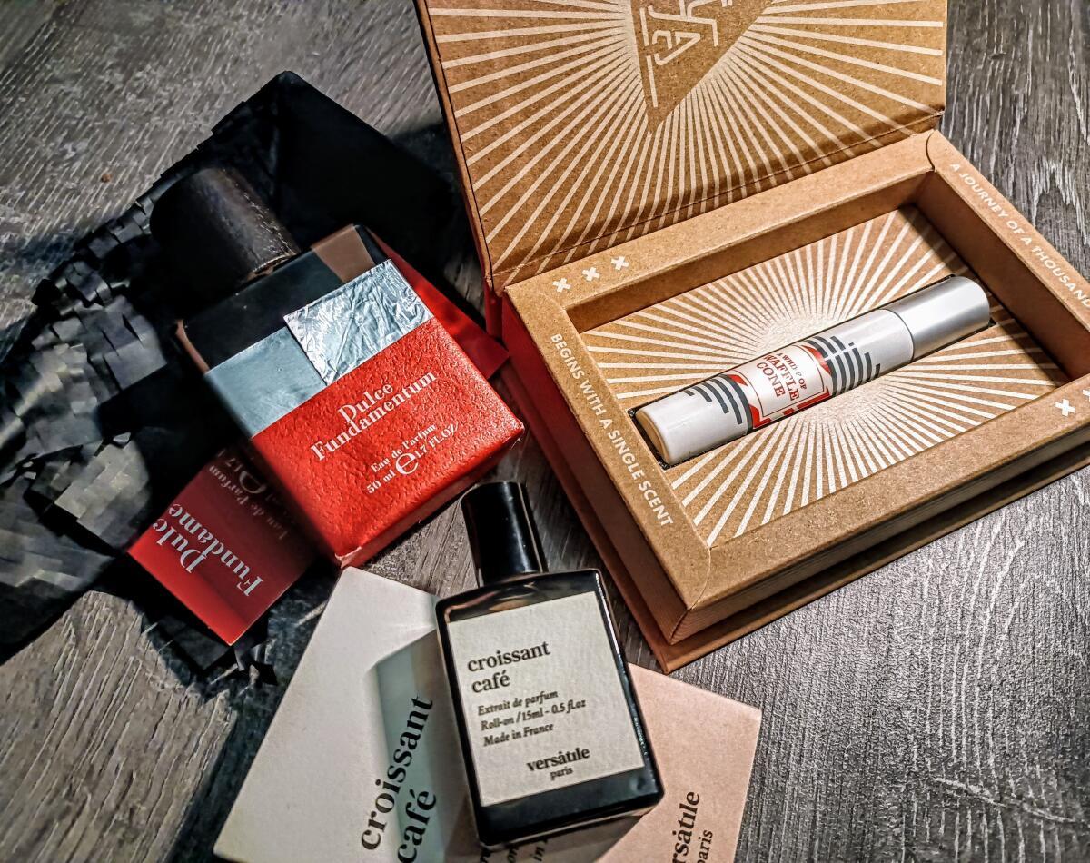عطر ادکلن کروسان کافه ورسای پاریس - Croissant Café Versatile Paris - بررسی، قیمت و خرید
