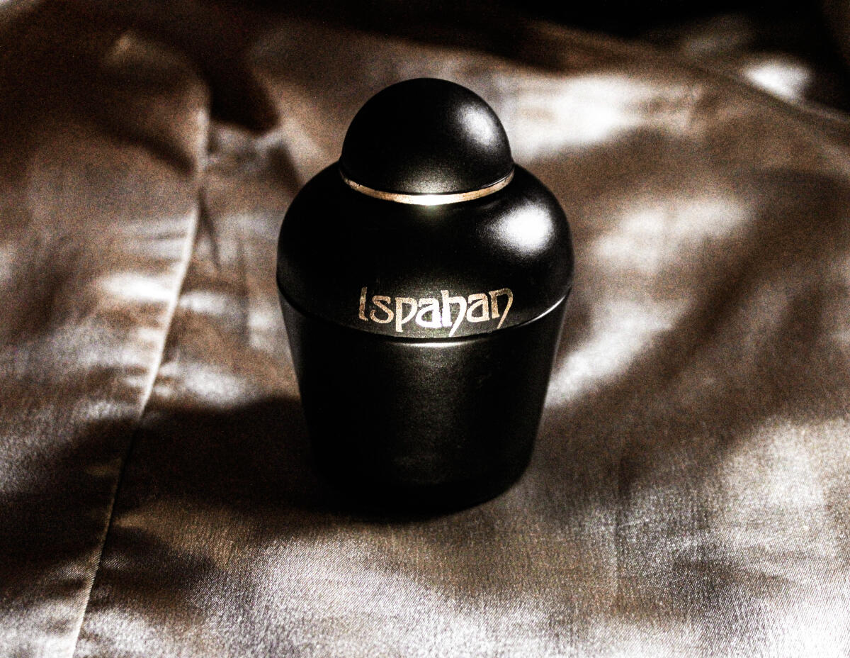 عطر ادکلن اصفهان ایوروشه - Ispahan Yves Rocher - بررسی، قیمت و خرید