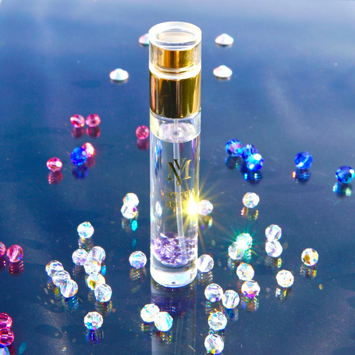 عطر ادکلن هدونیست کاسیس ویکتوریا مینیا - Hedonist Cassis Viktoria Minya - بررسی، قیمت و خرید