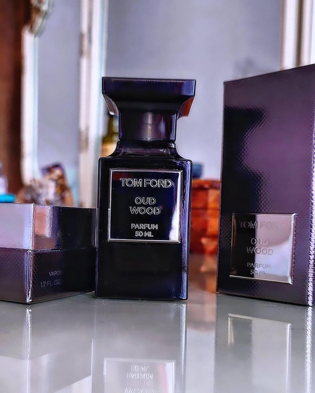 عطر ادکلن عُود وود پارفوم تام فورد - Oud Wood Parfum Tom Ford - بررسی، قیمت و خرید